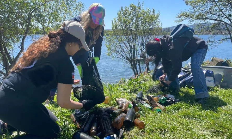 Voluntarios retiraron más de mil  kilos de basura del río Calle Calle
