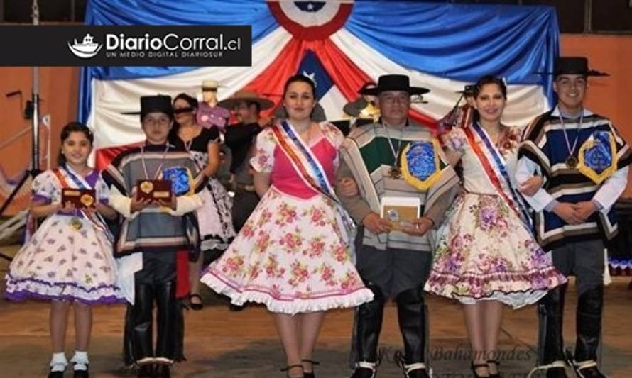Corral premió a los mejores en Concurso Comunal de Cueca