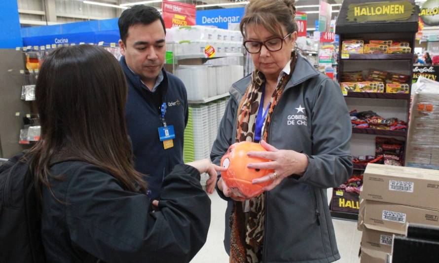 Seremi de Salud fiscaliza Ley de Etiquetado en productos de Halloween