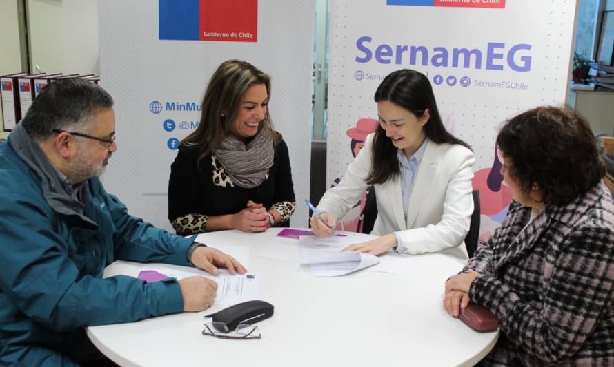 Realizarán actividades de sensibilización para Mujeres Líderes en 5 comunas de la región