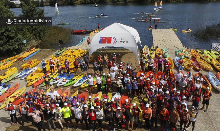 "Mujeres A Bordo": La travesía en kayak que llenó de colores el río Calle Calle