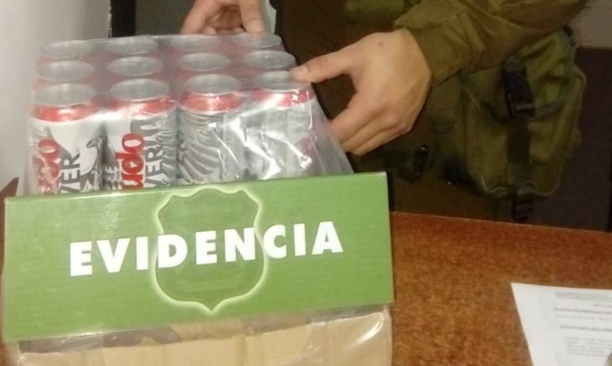 Carabineros detuvo in fraganti a botillería clandestina móvil