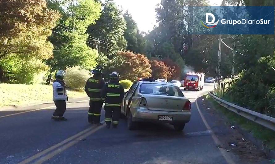 Conductor herido huyó entre matorrales tras accidente en Futrono