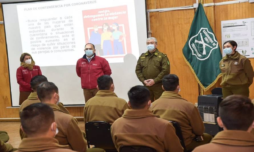 Carabineros de ESFOCAR se capacitan como Agentes en Prevención de Violencia contra las Mujeres