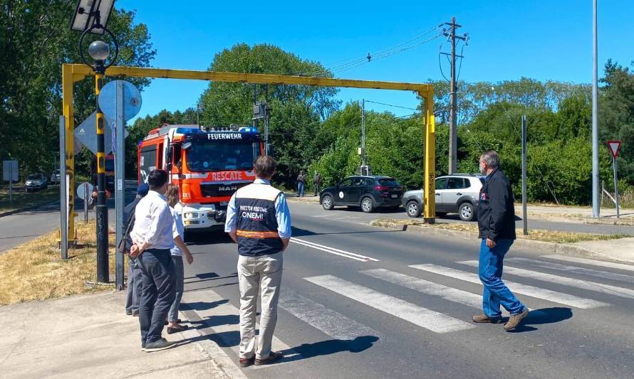 MOP habilita tránsito por el puente Cau Cau para Bomberos