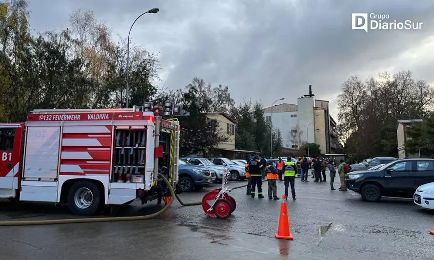 Edificio Saelzer de la Universidad Austral es evacuado por fuga de gas