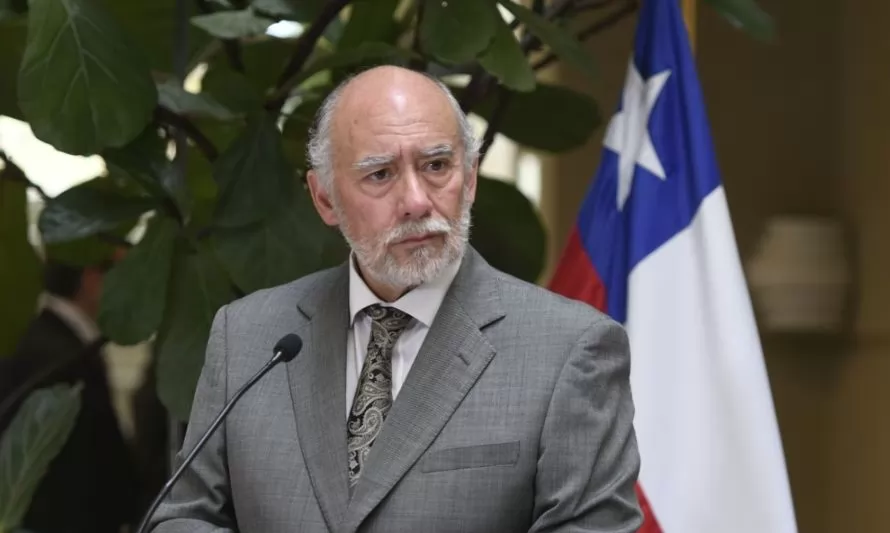 Senador Flores insta a ministros a cancelar contrato ante nueva falla de barcaza Andalué