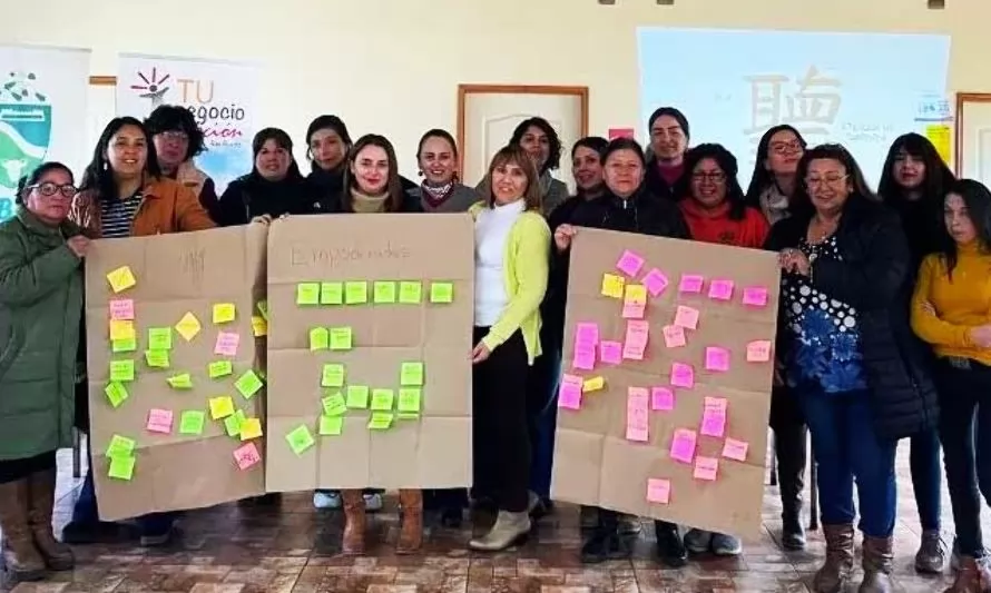 Con actividades de coaching grupal, avanza programa de apoyo a emprendedoras de Río Bueno 
