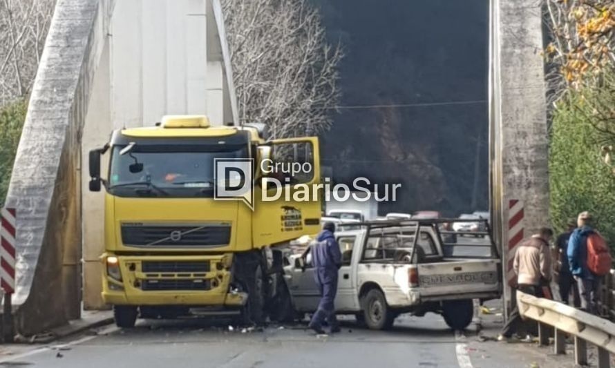 Reportan accidente en ruta Valdivia-Paillaco