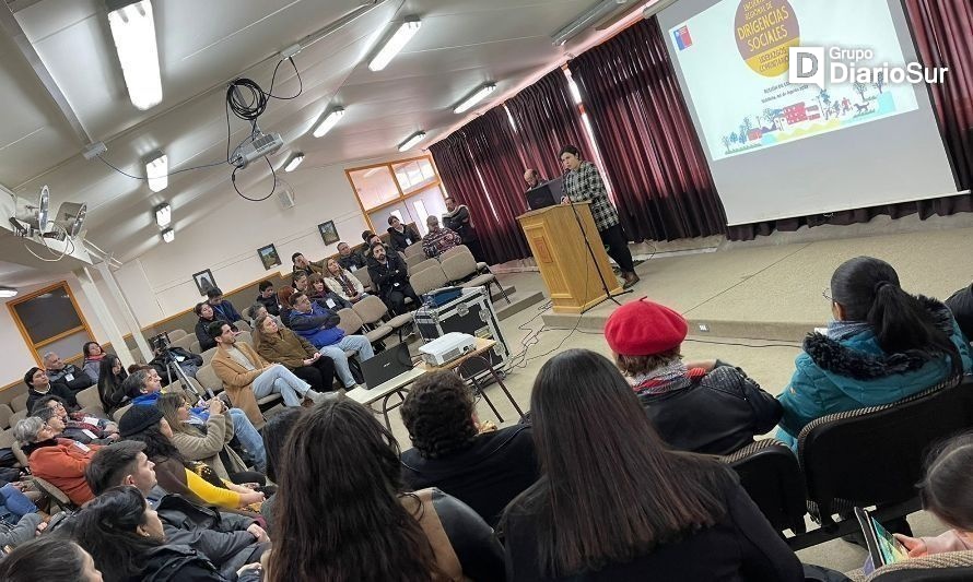 Realizan diálogos con dirigentes sociales en Valdivia