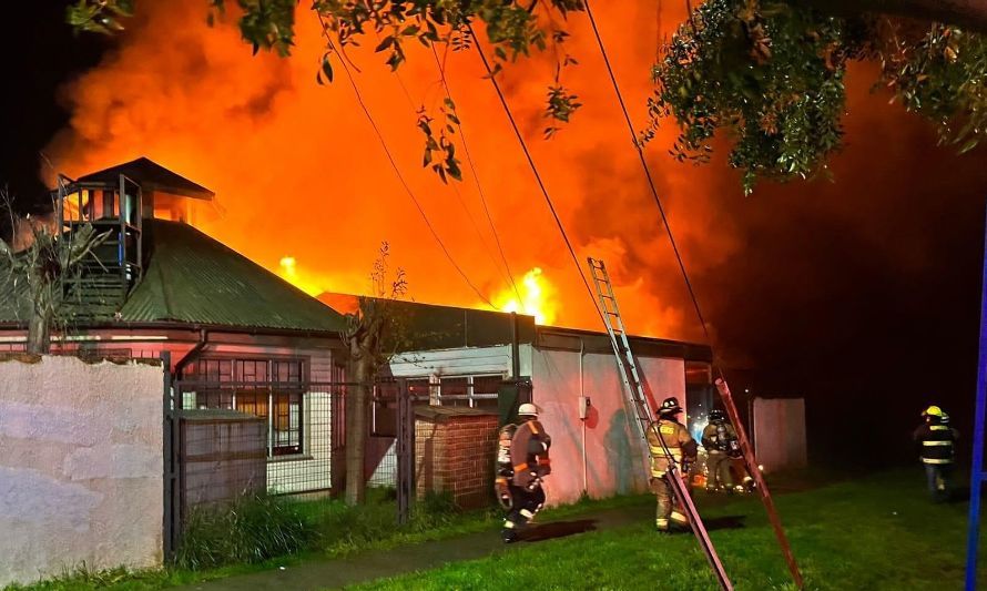 Incendio destruyó gran parte de escuela Radimadi en La Unión