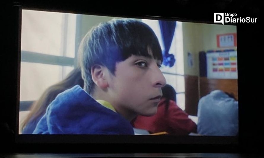 Estrenan cortometraje de alumnos de Gracia y Paz