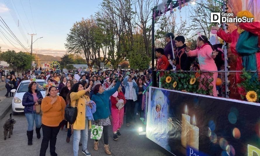 Masiva, alegre y colorida fue la Fiesta de la Luz en Paillaco