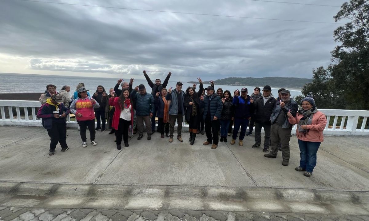 Corral: Inauguran nuevo mirador y estacionamientos en playa de Chaihuín