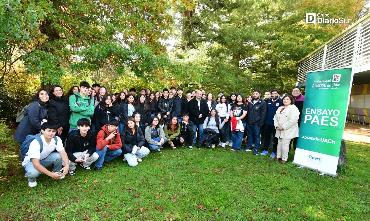 Más de 700 estudiantes en primer ensayo de PAES del año en la UACh