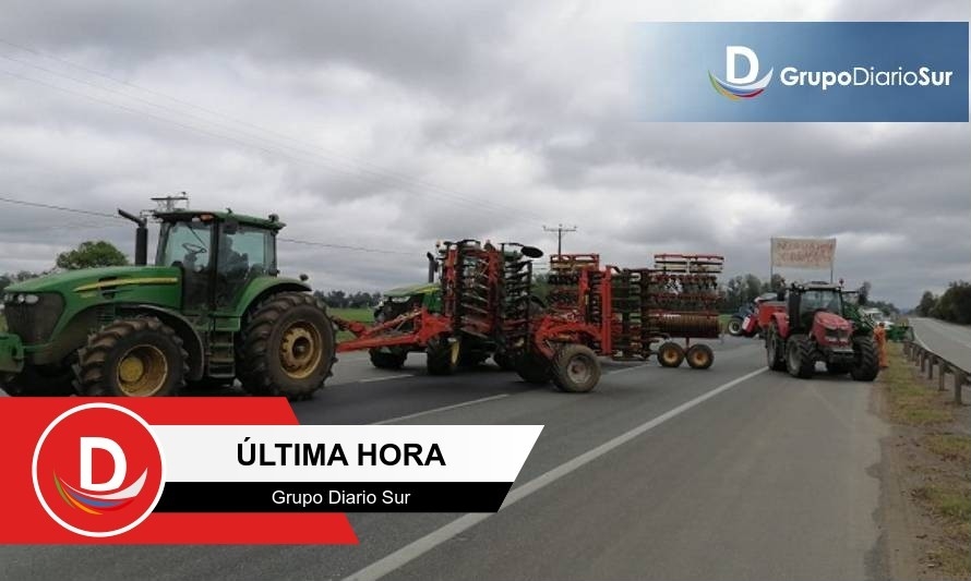 Agricultores nuevamente se toman ruta 5 en Máfil 